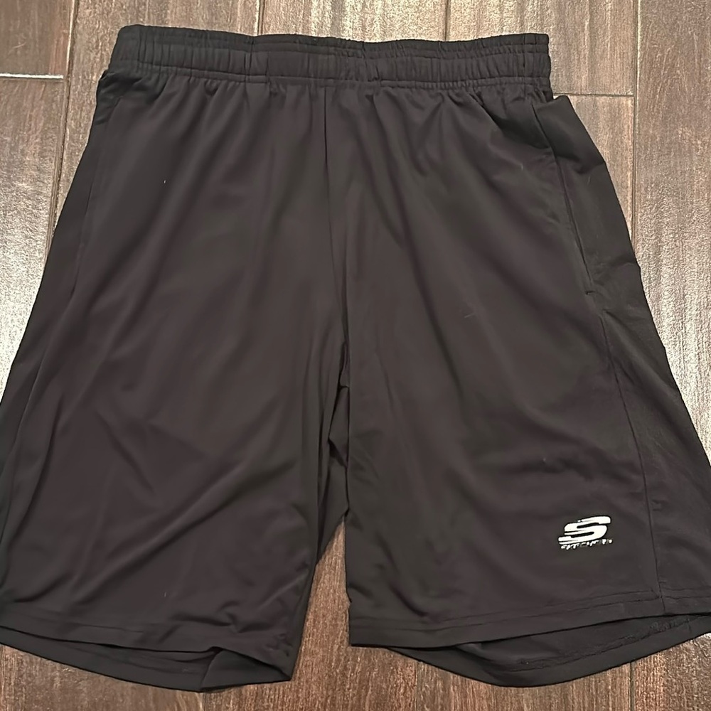 BLack gym shorts athletic wear sketchers sz small